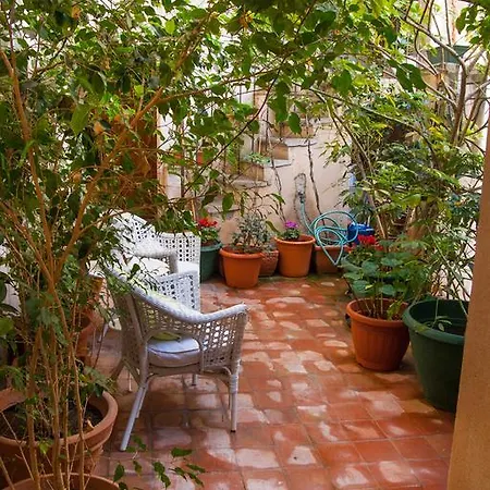 Palazzo Spagna Syracuse Room photo