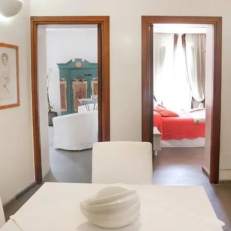 Palazzo Spagna Syracuse Room photo
